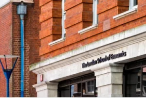 Chevening scholarship economics LSE Oxford Cambridge international students 2026