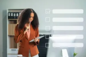 student choosing scholarship checklist